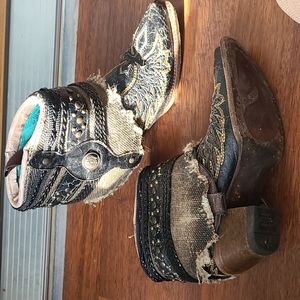 Corral boots